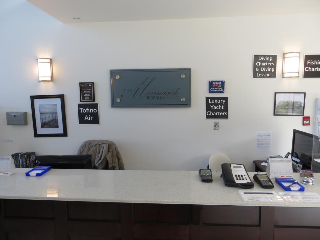 The Marinaside Resort Nanaimo Bagian luar foto