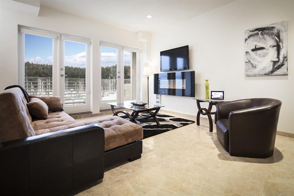 The Marinaside Resort Nanaimo Bagian luar foto